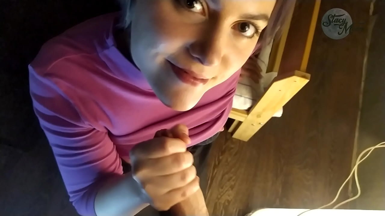 Dik fitna va yaxshi chuqur gulp bilan tipik rus uy porno