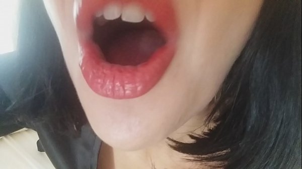 Azizim, o'gay onang seni bugun maktabga qo'ymaydi... Sen menga juda keraksan...