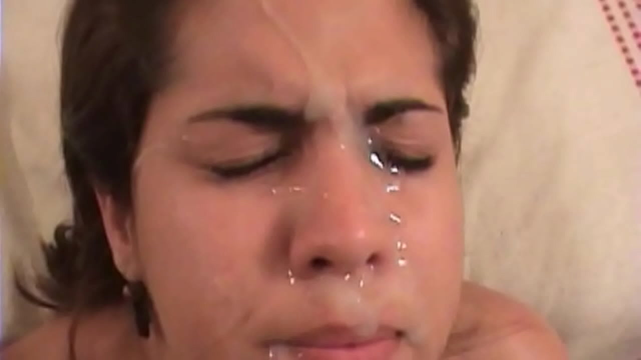 Chiroyli lotin qoramag'iz qo'pol jinsiy aloqaga ega