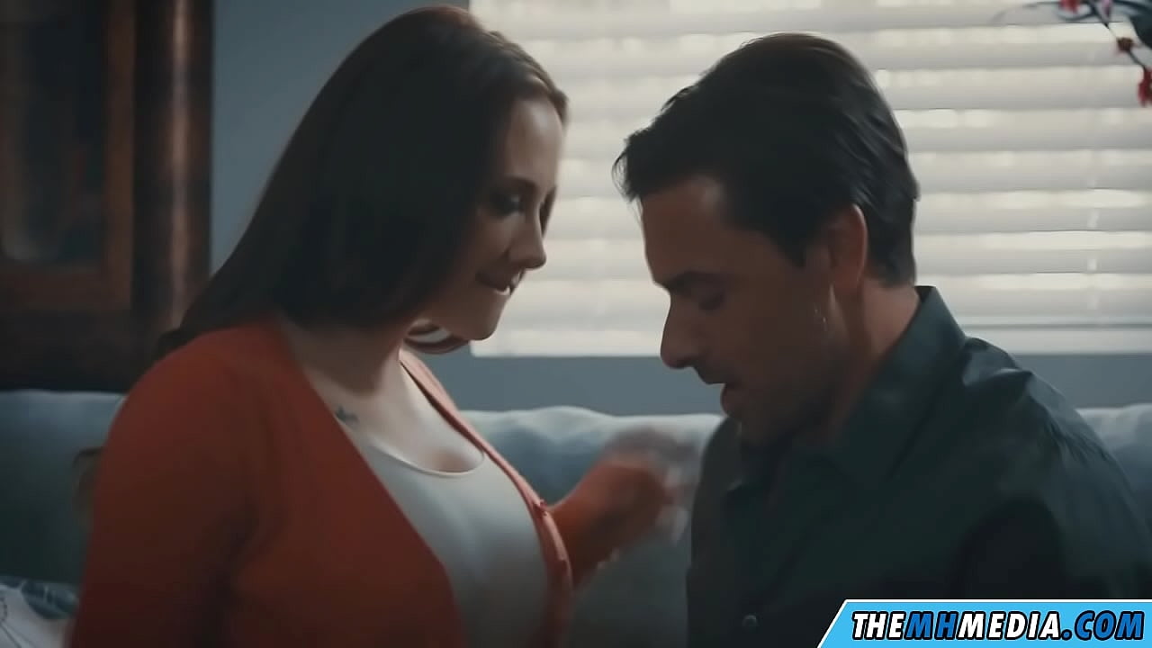 Yaxshi ko'krakli ona bilan romantik jinsiy aloqa