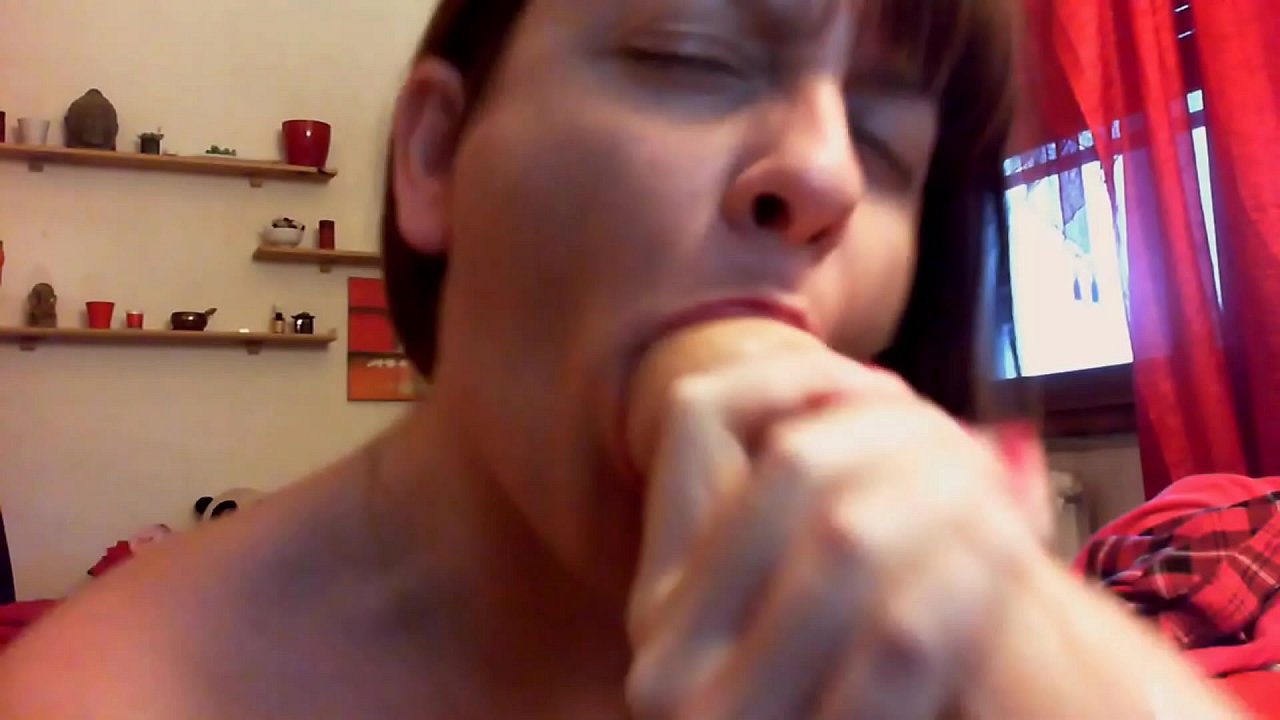 Nopok singlingiz uchun ajoyib orgazm, og'zingizni oching va hammasini iching